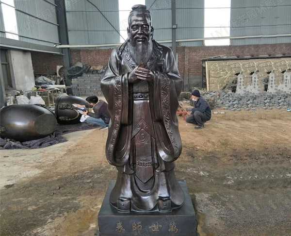 玻璃鋼雕塑制作出仿銅雕塑效果的步驟是什么呢？